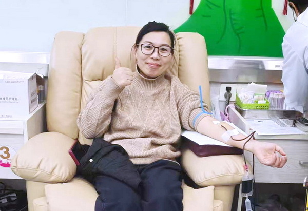 淮安顺丰速运有限公司工会主席葛锦献血 淮安顺丰速运有限公司工会主席葛锦献血